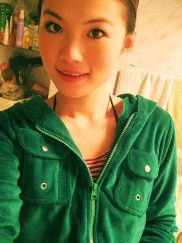 国模嘉妮极品美胞