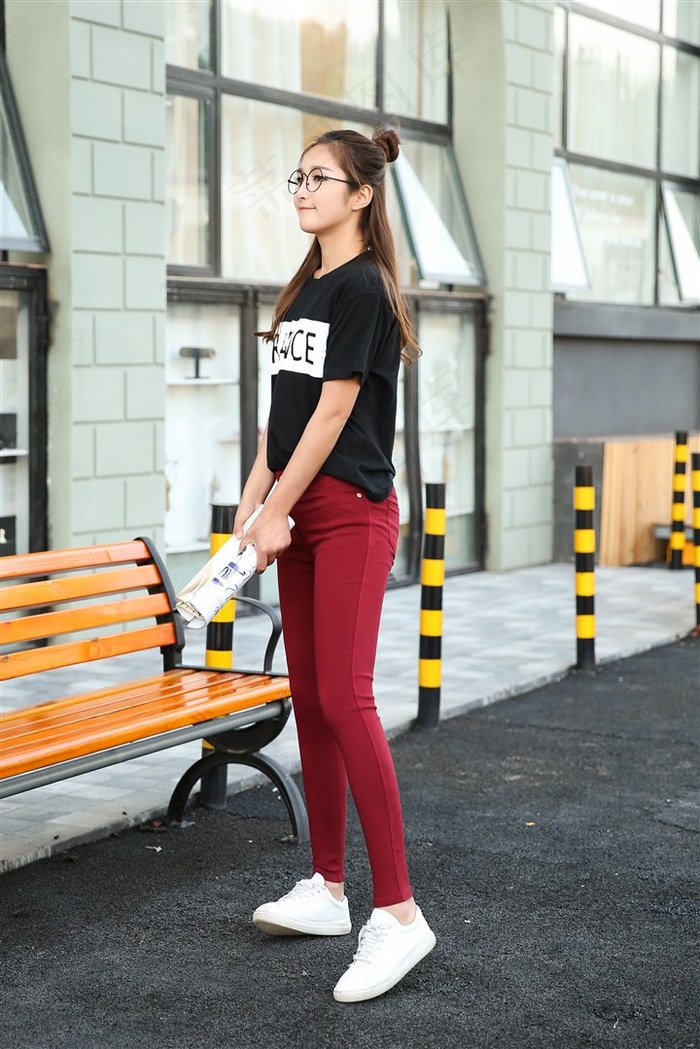 亚洲校园春色自拍